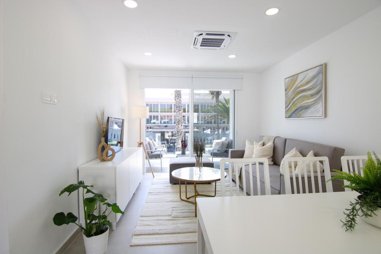 Phaedrus Living: Seaview Luxury Flat Limnaria 114 Paphos Exterior foto